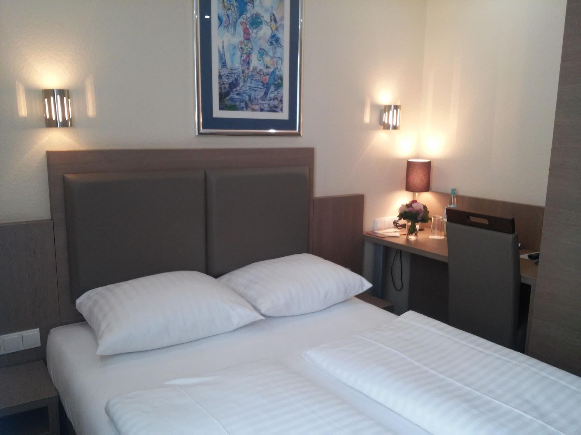 Hotel Boulevard Штутгарт Экстерьер фото