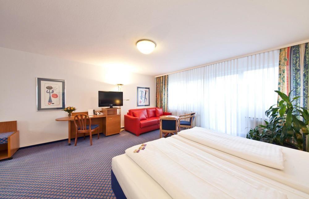 Hotel Boulevard Штутгарт Экстерьер фото