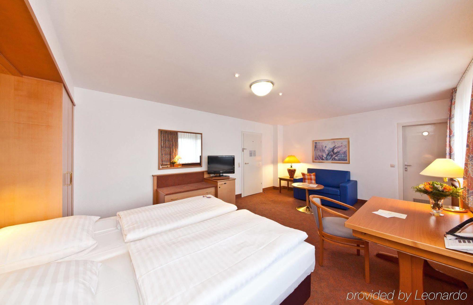 Hotel Boulevard Штутгарт Экстерьер фото